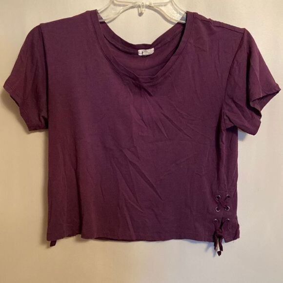 🔥3-$10🔥 Garage short sleeve tee with grommets - Picture 1 of 4